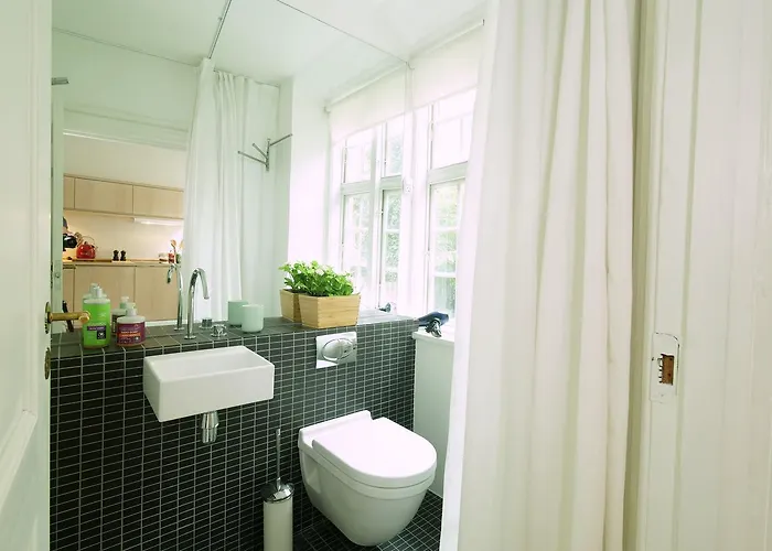 Hotell Canal 1 - 8 3*