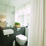 Hotell Canal 1 - 8 3*